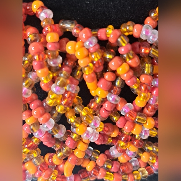 Multicolor Beaded Necklace. - Picture 3 of 6